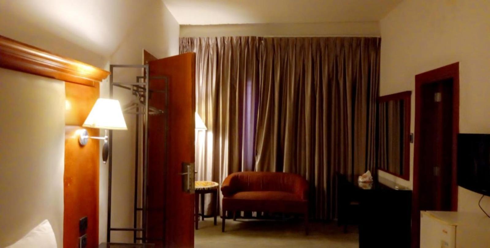 P.A.S.H.A Boutique Hotel Amman Exterior photo